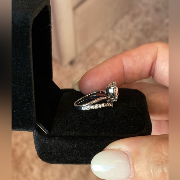 Heart Shaped Diamond Silver Ring Sizes 5 6 7 8 in box NWT New - Picture 9 of 10